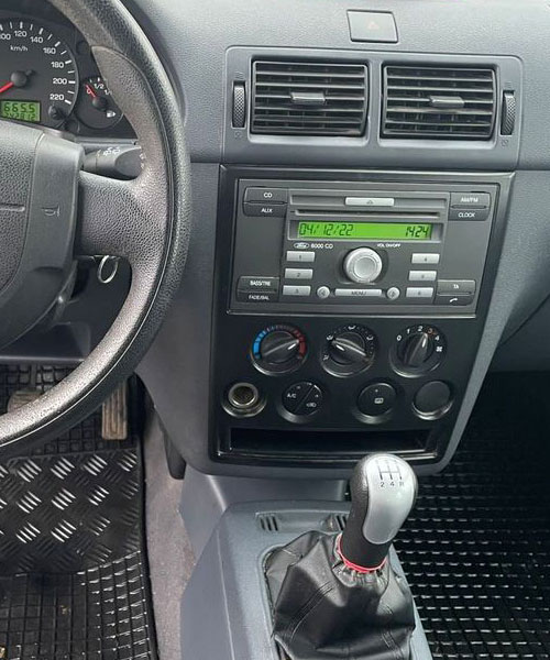 Ford Tourneo Connect Autoradio Einbaurahmen Doppel DIN Einbauset - Autoradio  Einbau Integration für viele Fahrzeuge