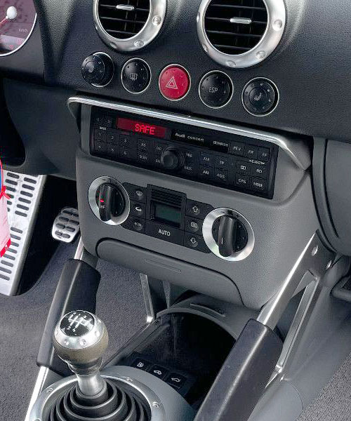 Audi TT 8N Autoradio Einbauset für Radios von Fremdhersteller